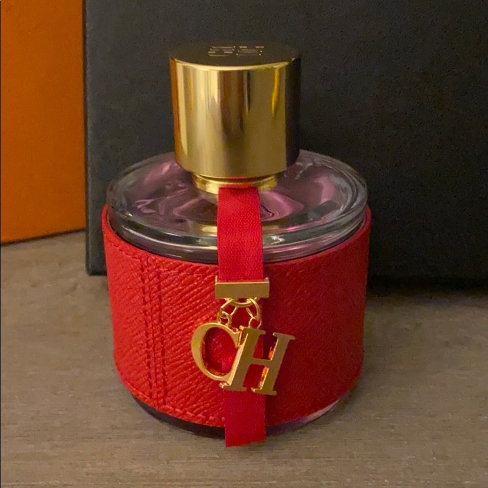 New w/out Box:  Carolina Herrera CH scent